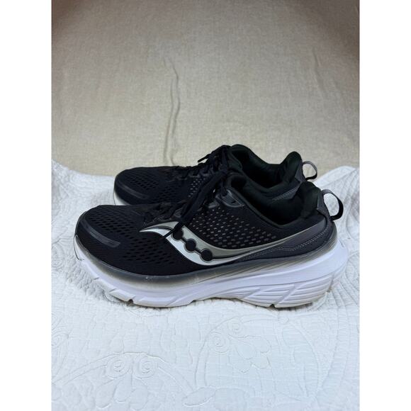 Saucony Men\'s Black White 10.5 Guide 17 Lace Up Running Shoes Stability Comfort